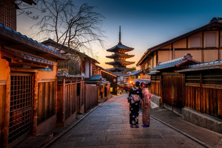 Nhật Bản mùa hoa anh đào — Tokyo, Fuji, Osaka
